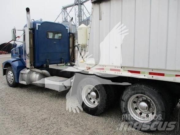 Peterbilt 385 Vlačilci