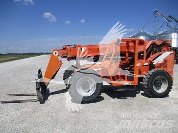 SkyTrak 8042 Teleskopski viličarji