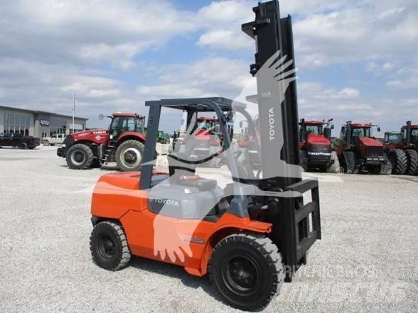 Toyota 7FDU45 Dizelski viličarji