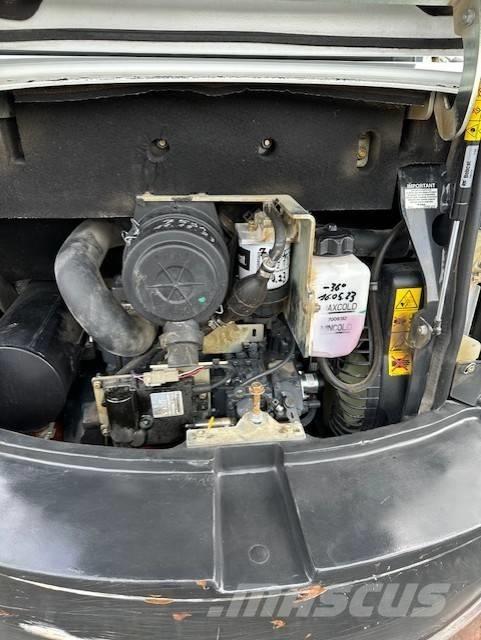 Bobcat E34 Mini bagri <7t