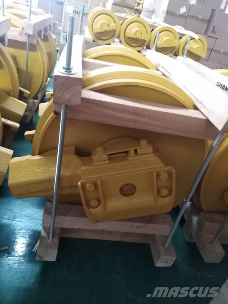 Komatsu D85E-18 Gosenice