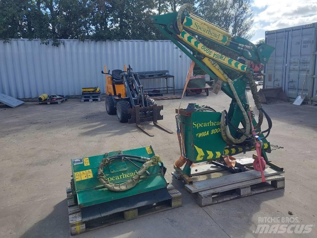 Spearhead Twiga 3000 Vrtni traktor kosilnice