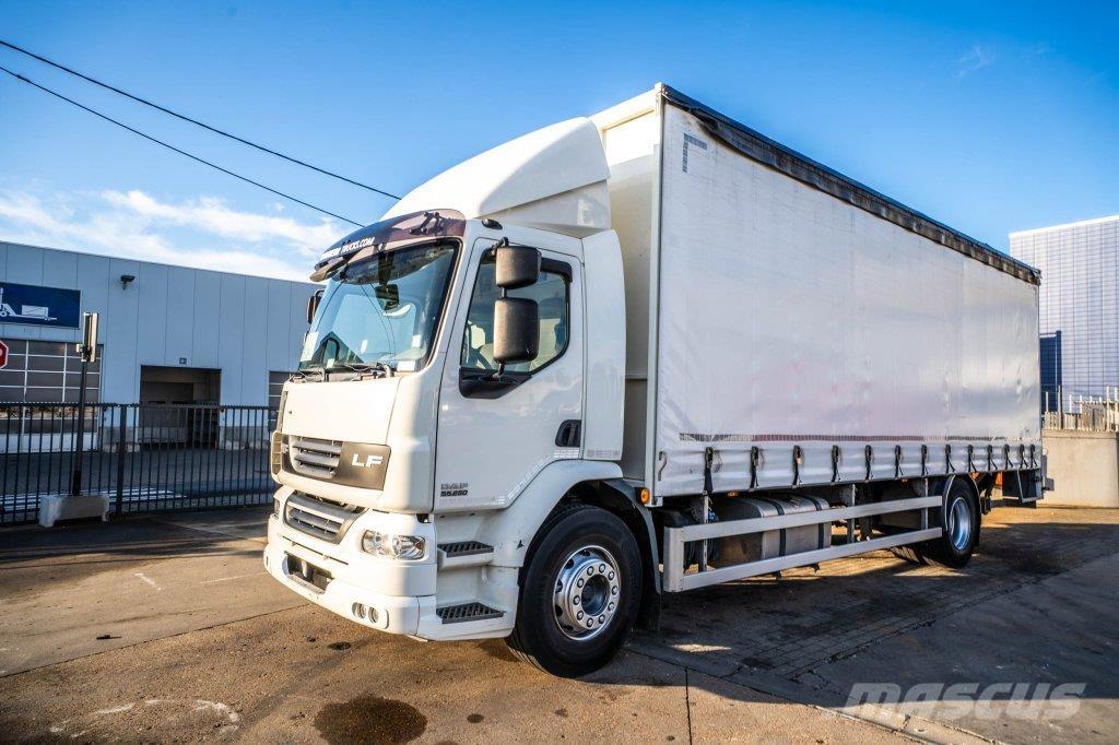 DAF LF 55.250 Tovornjaki s ponjavo