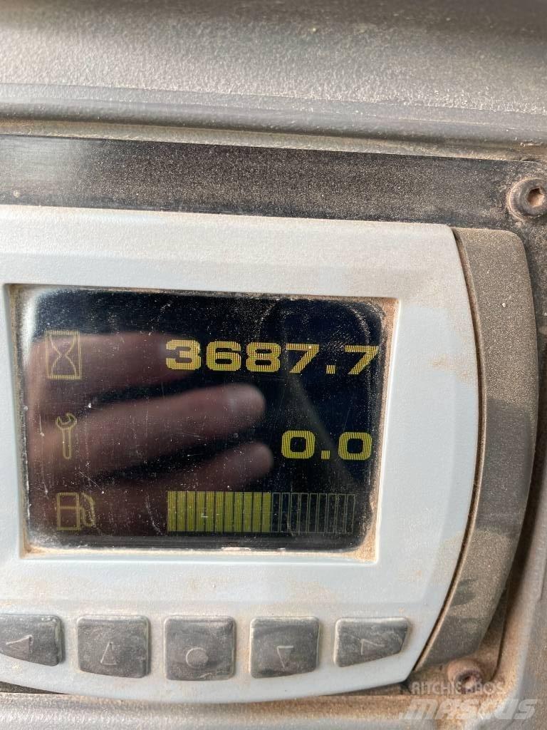 JCB 85 Z-1 Midi bagri 7t – 12t