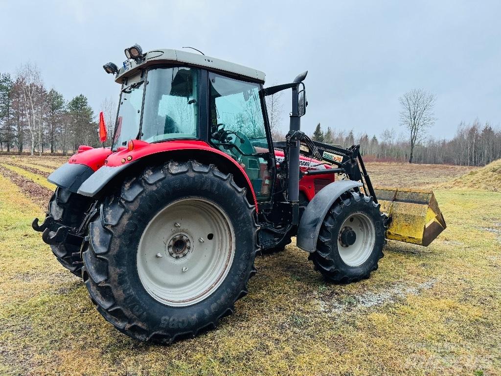 Massey Ferguson 5470 Traktorji