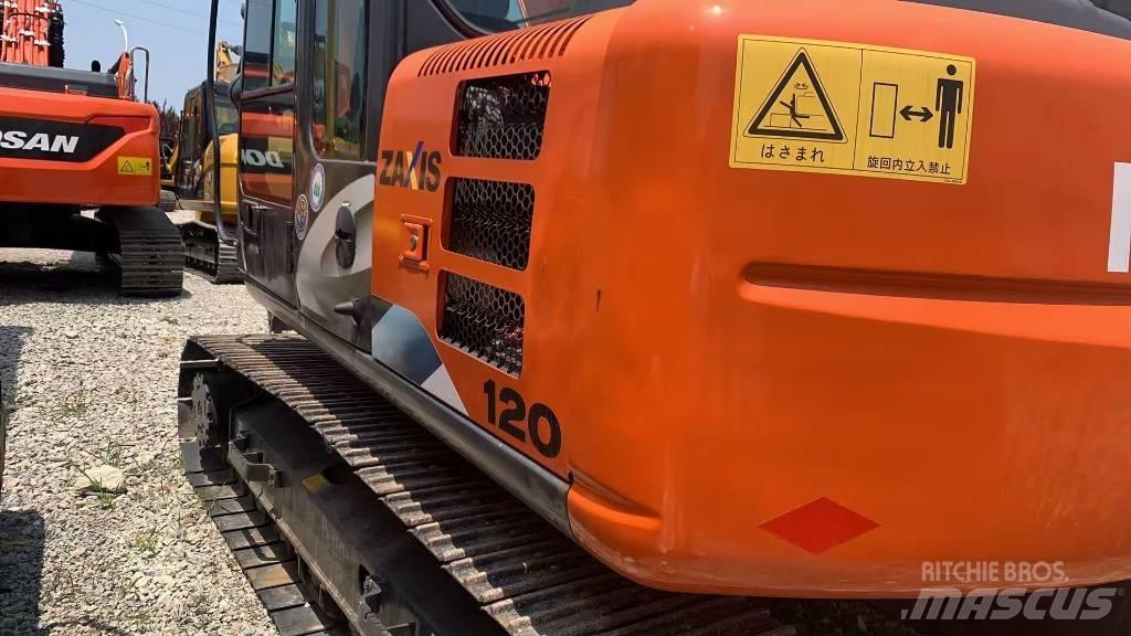 Hitachi ZAXIS120 Bagri goseničarji