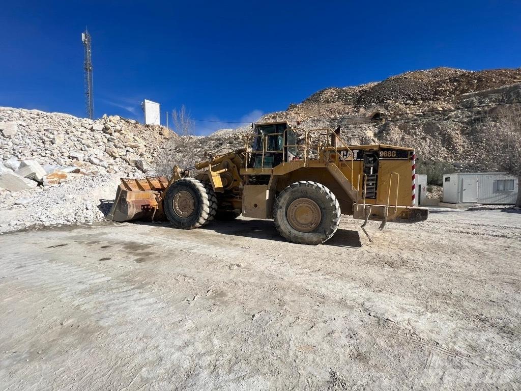 CAT 988 G Kolesni nakladalci