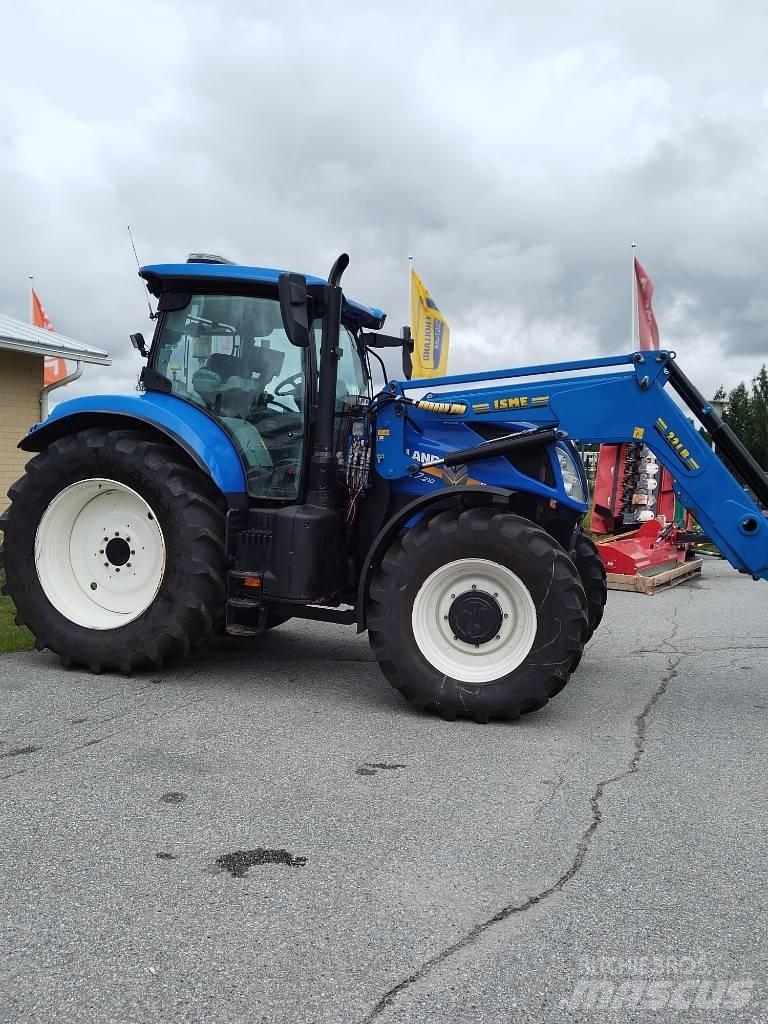 New Holland T7.210AC Traktorji