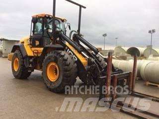 JCB 457 HT T4 Kolesni nakladalci