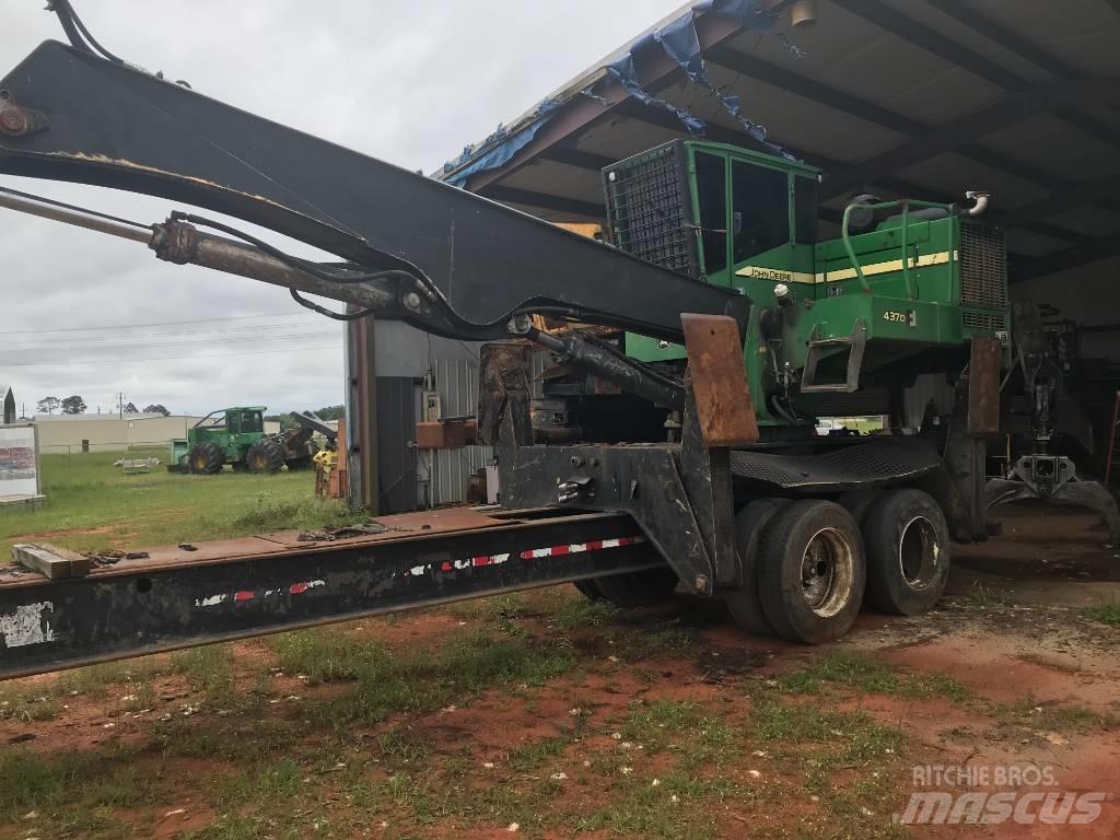 John Deere 437 D Nakladalci za les