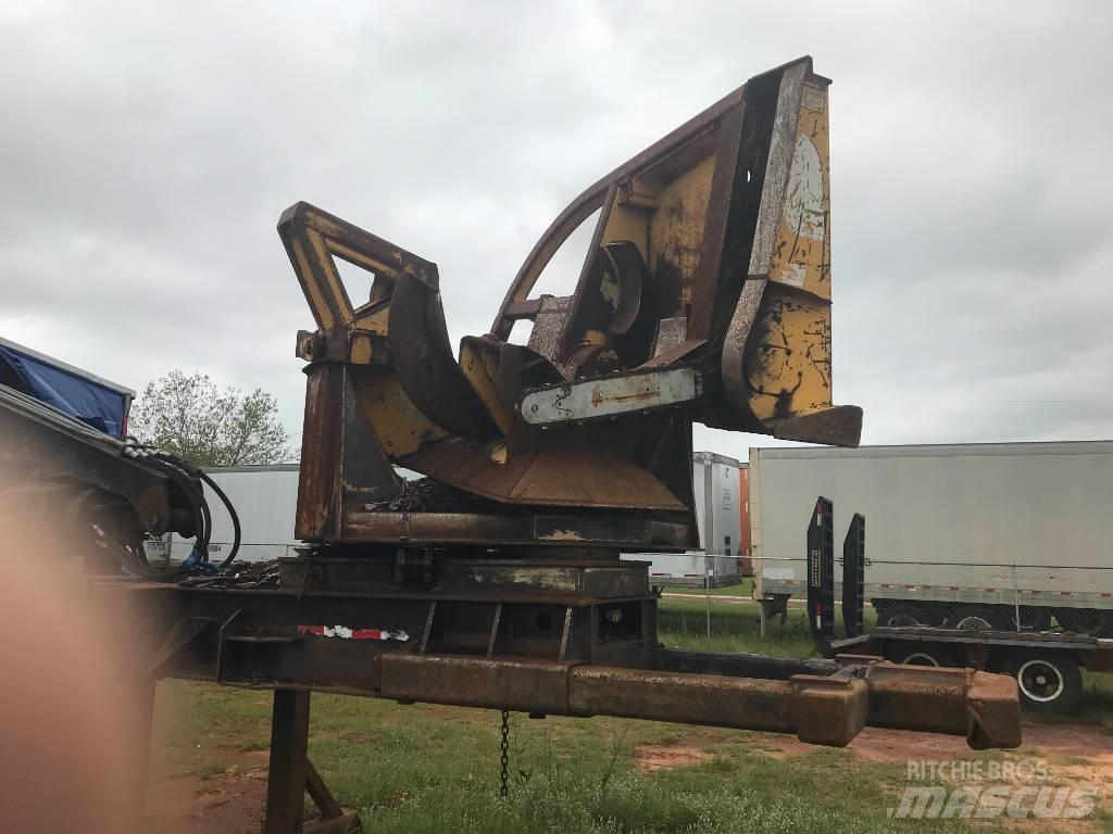 John Deere 437 D Nakladalci za les
