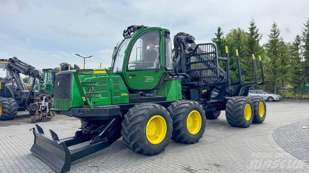 John Deere 1210E Forwarderji