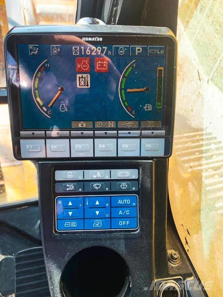 Komatsu PC 230 NHD Bagri goseničarji
