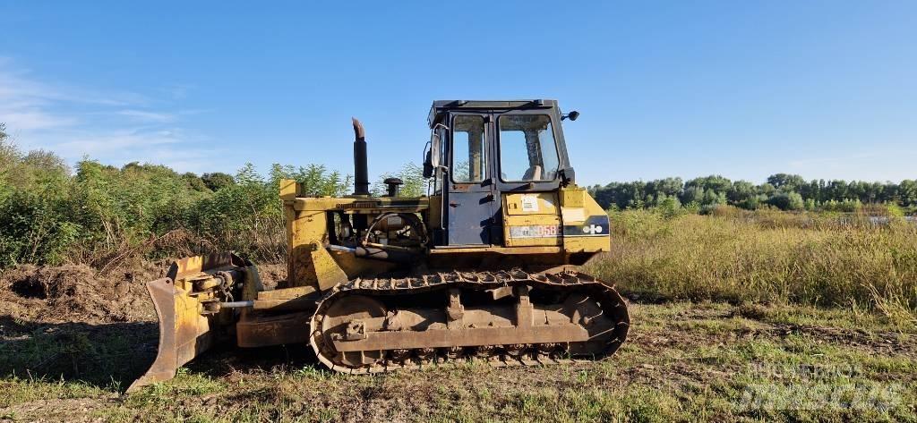 Komatsu D 58 E-1 Buldožerji goseničarji