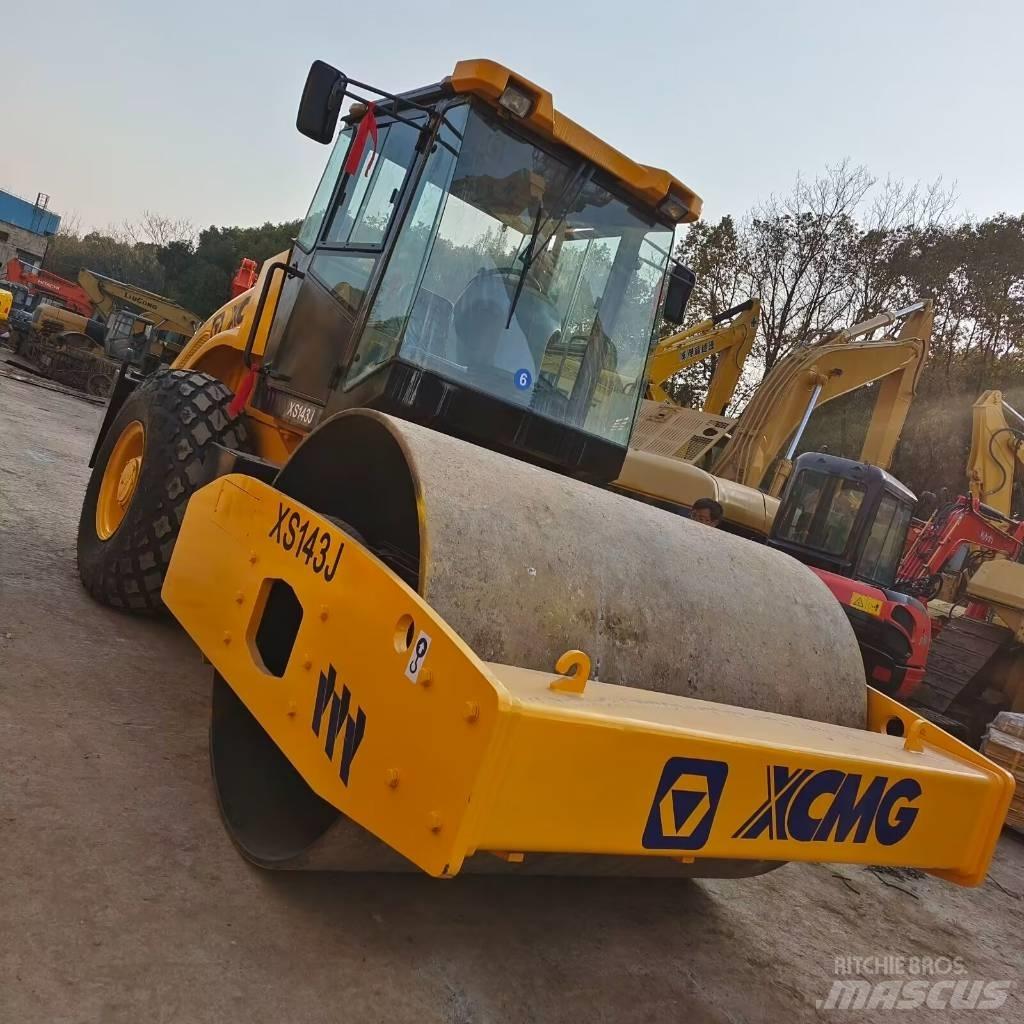 XCMG XS143J Enojni valjarji