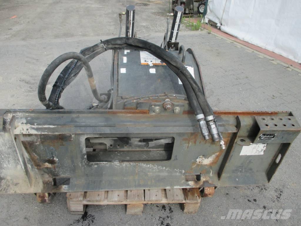 Bobcat 18 PLA Strgalci