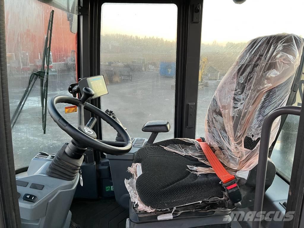 Volvo L 30 H Kolesni nakladalci