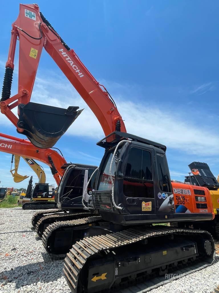 Hitachi ZX 200 Bagri goseničarji