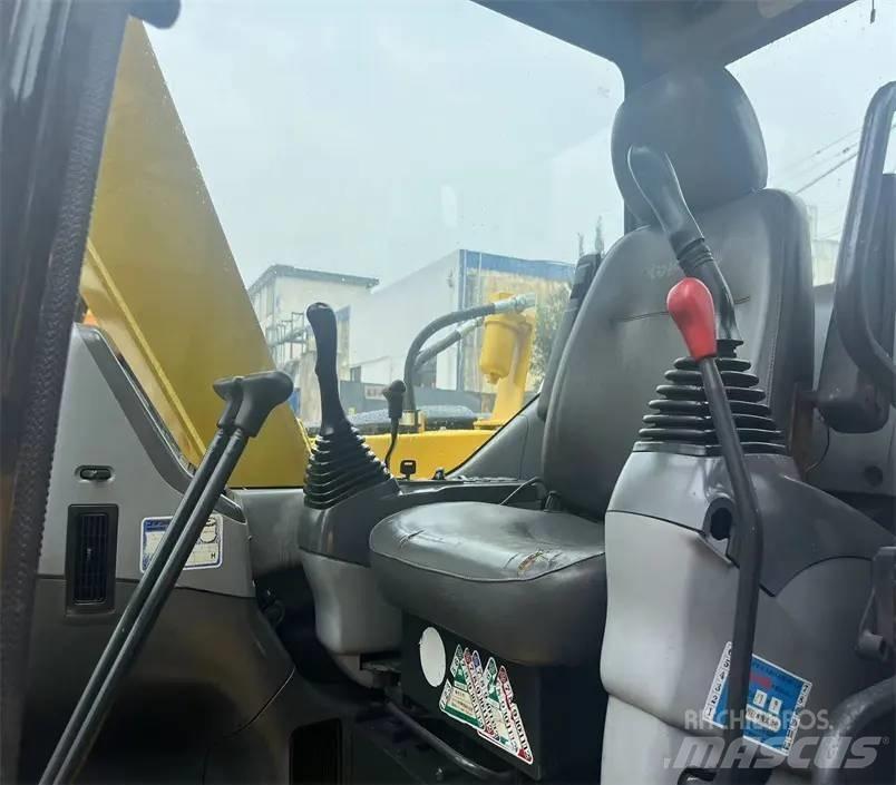 Komatsu PC 78 US-6 Midi bagri 7t – 12t
