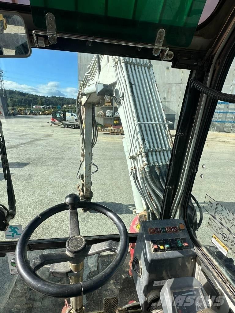 Takeuchi TB 175 W Bagri na kolesih