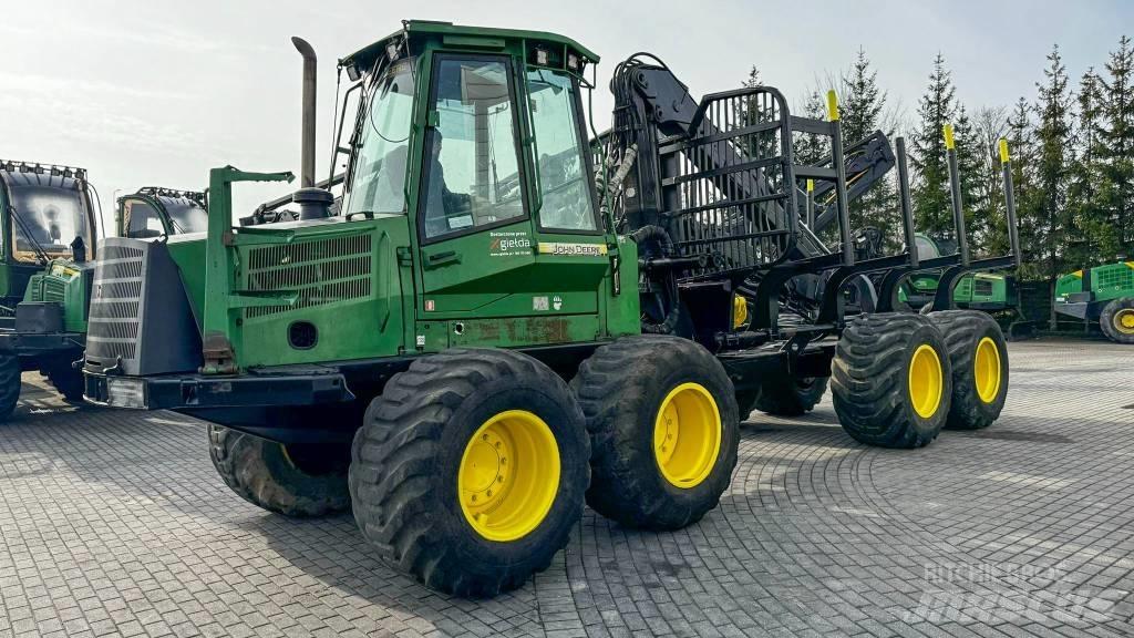 John Deere 1110 D Forwarderji