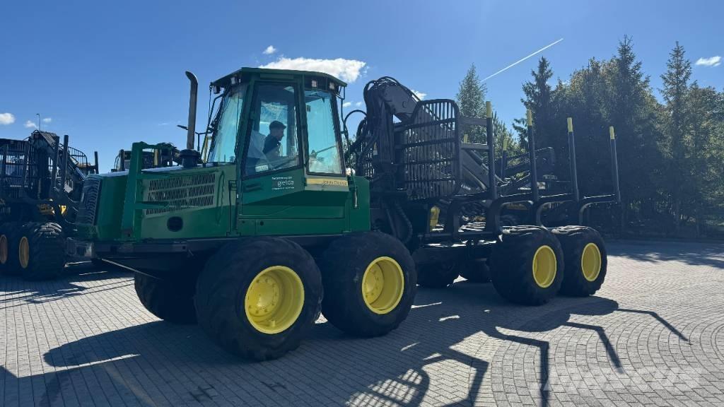 John Deere 1110 D Forwarderji