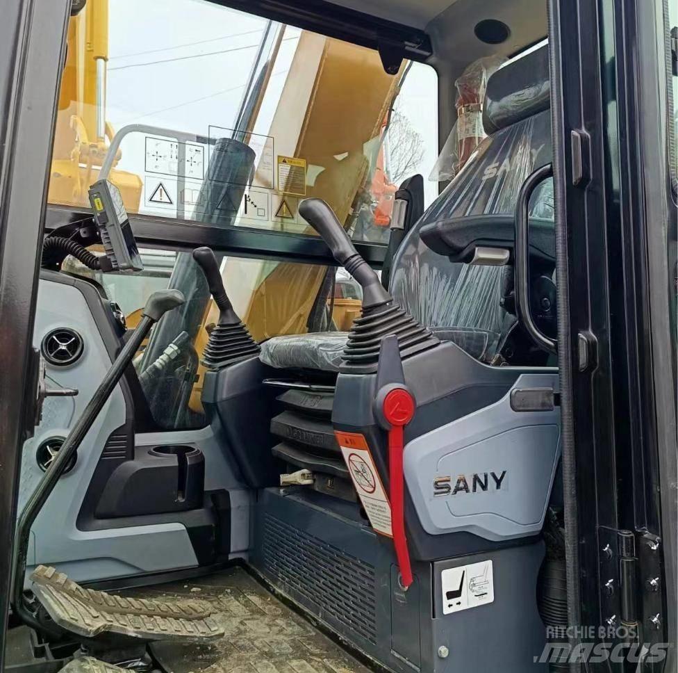 Sany SY 75 C pro Bagri goseničarji