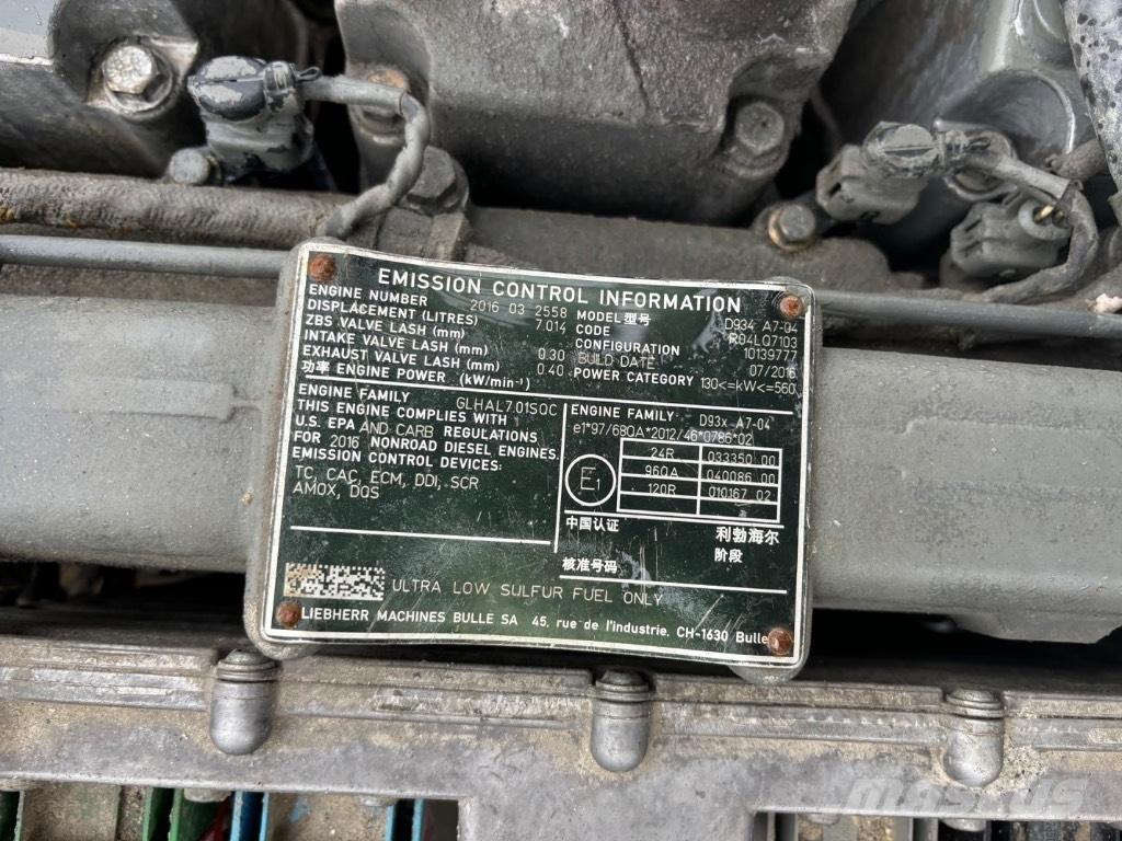 Liebherr 936 Bagri goseničarji