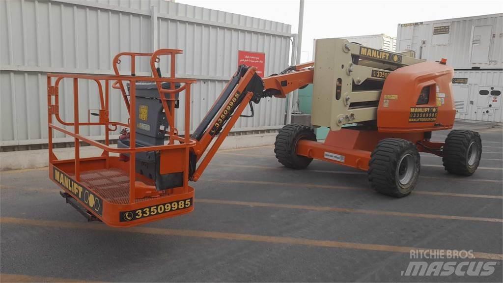 JLG 450AJ Zglobne dvižne ploščadi