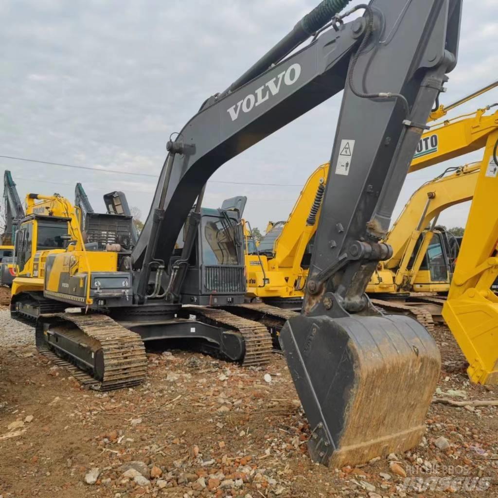 Volvo EC 240 Bagri goseničarji