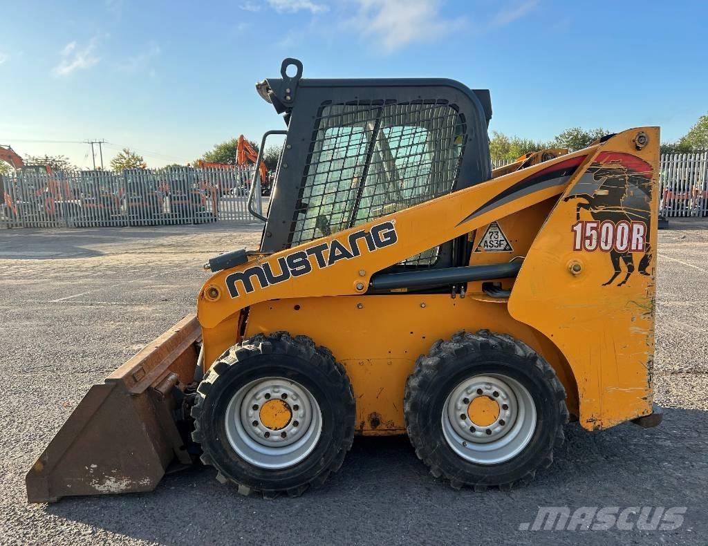 Mustang 1500 R Skid steer mini nakladalci