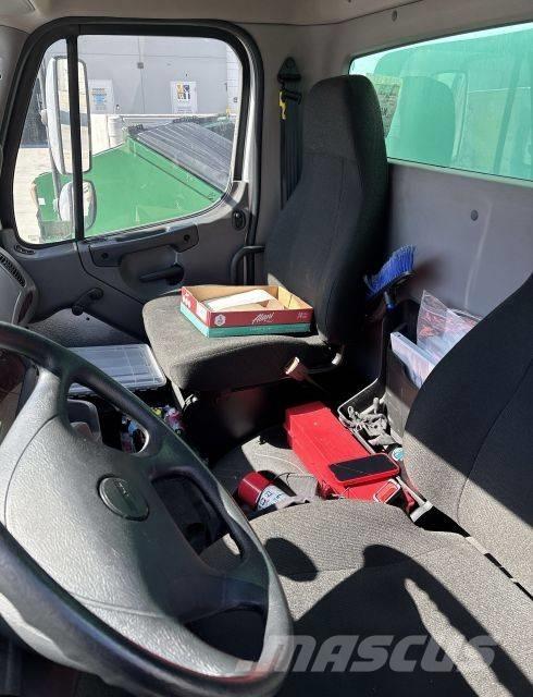 Freightliner M2 Tovornjaki za prevoz pijač