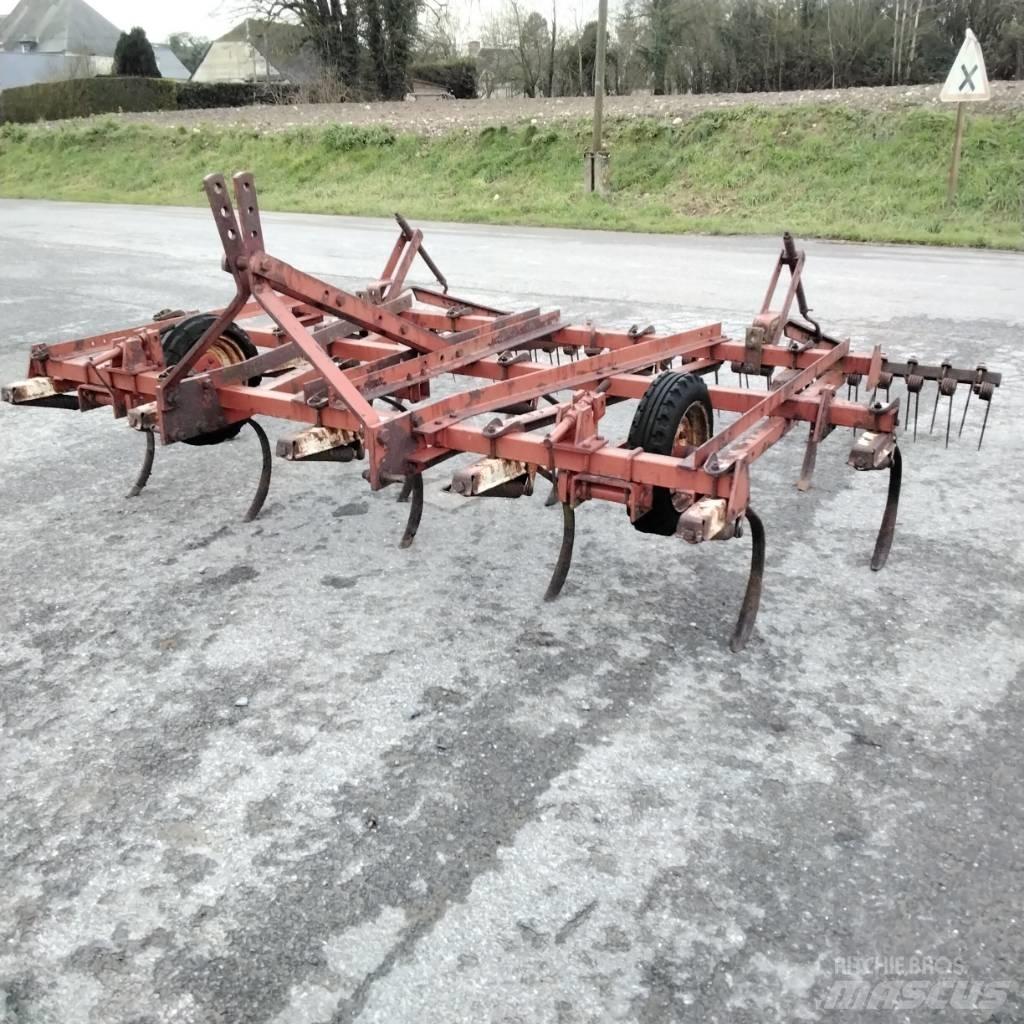 IH 3M Travniške brane