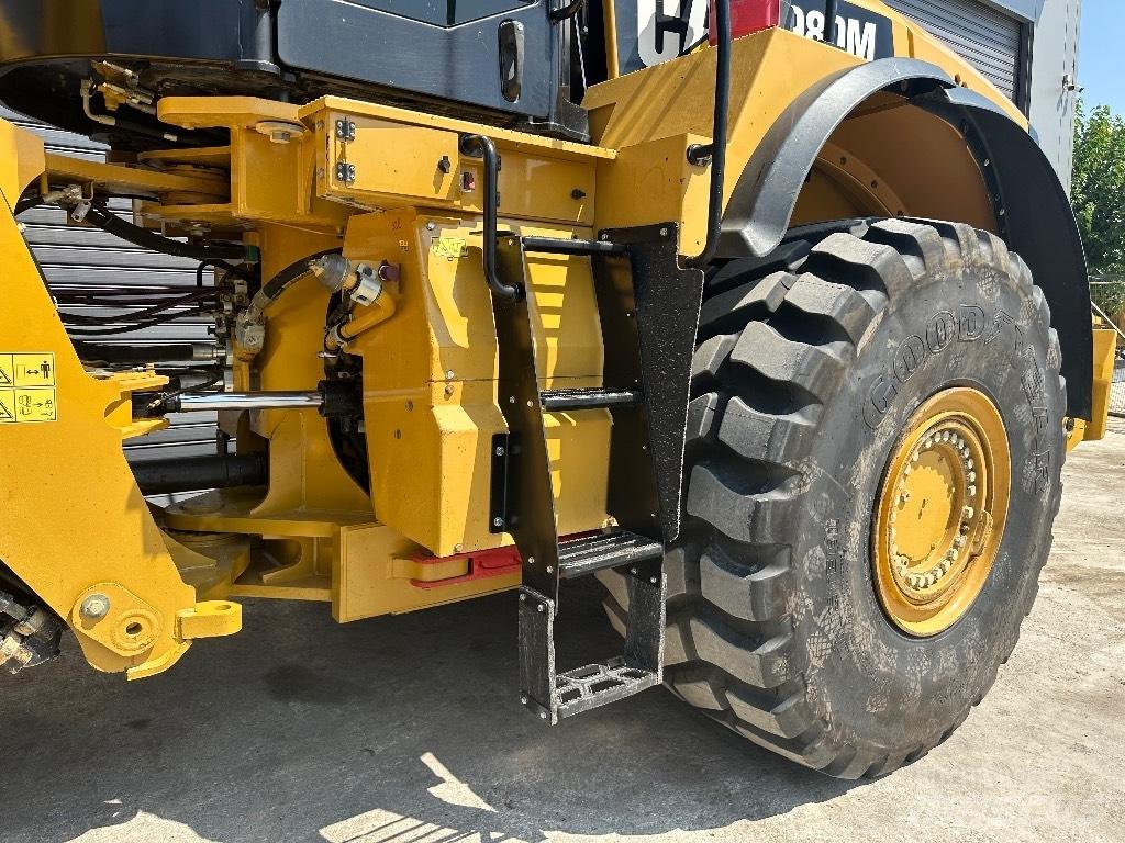 CAT 980M Kolesni nakladalci