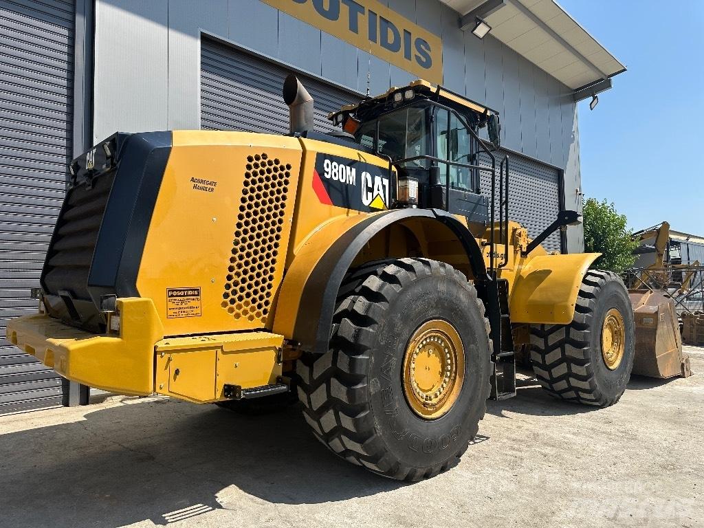 CAT 980M Kolesni nakladalci