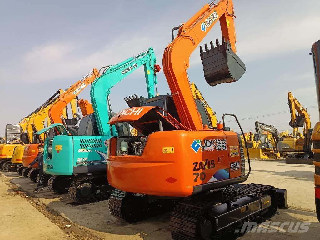 Hitachi ZX 70 Midi bagri 7t – 12t