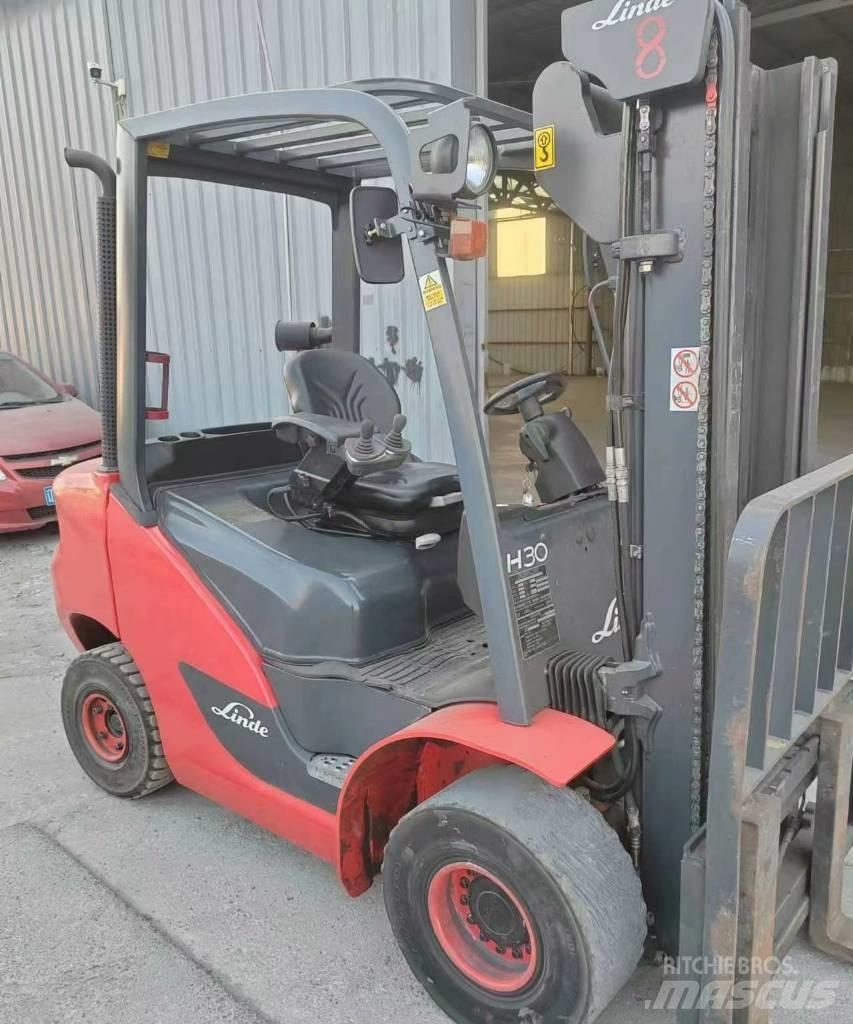 Linde H 30 D Dizelski viličarji