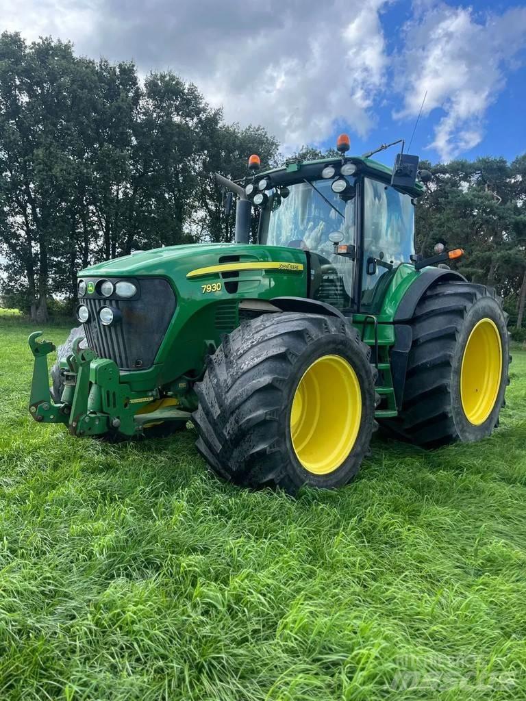 John Deere 7930 Traktorji