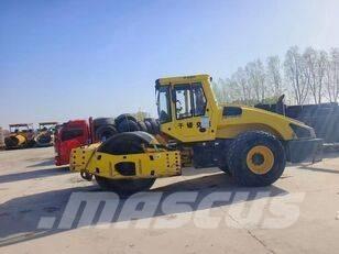 Bomag BW 220D-40 Dvojni valjarji