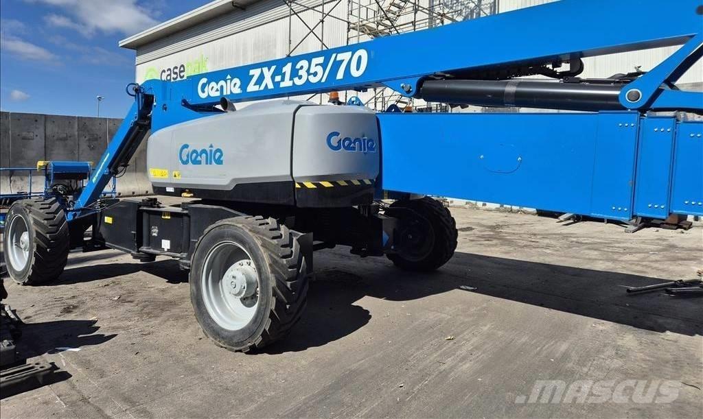 Genie ZX 135/70 Zglobne dvižne ploščadi