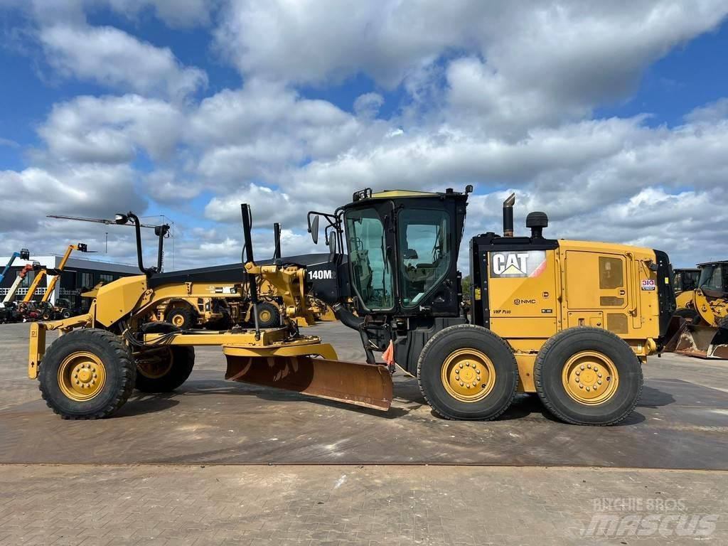 CAT 140M2 Grederji