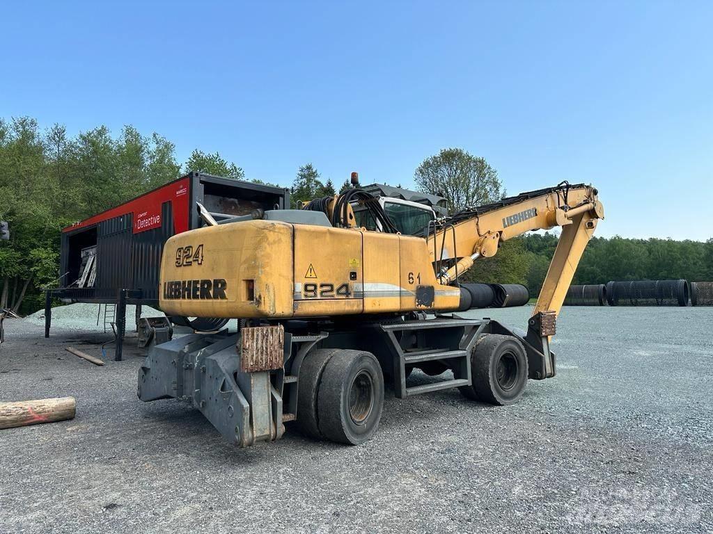 Liebherr A 924C-HD Bagri na kolesih