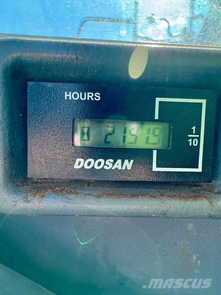 Doosan DX 140 LCR-7 Bagri goseničarji