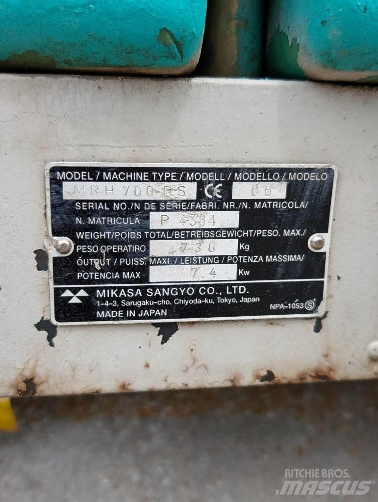 Mikasa MRH 700 DS Kompaktorji tal