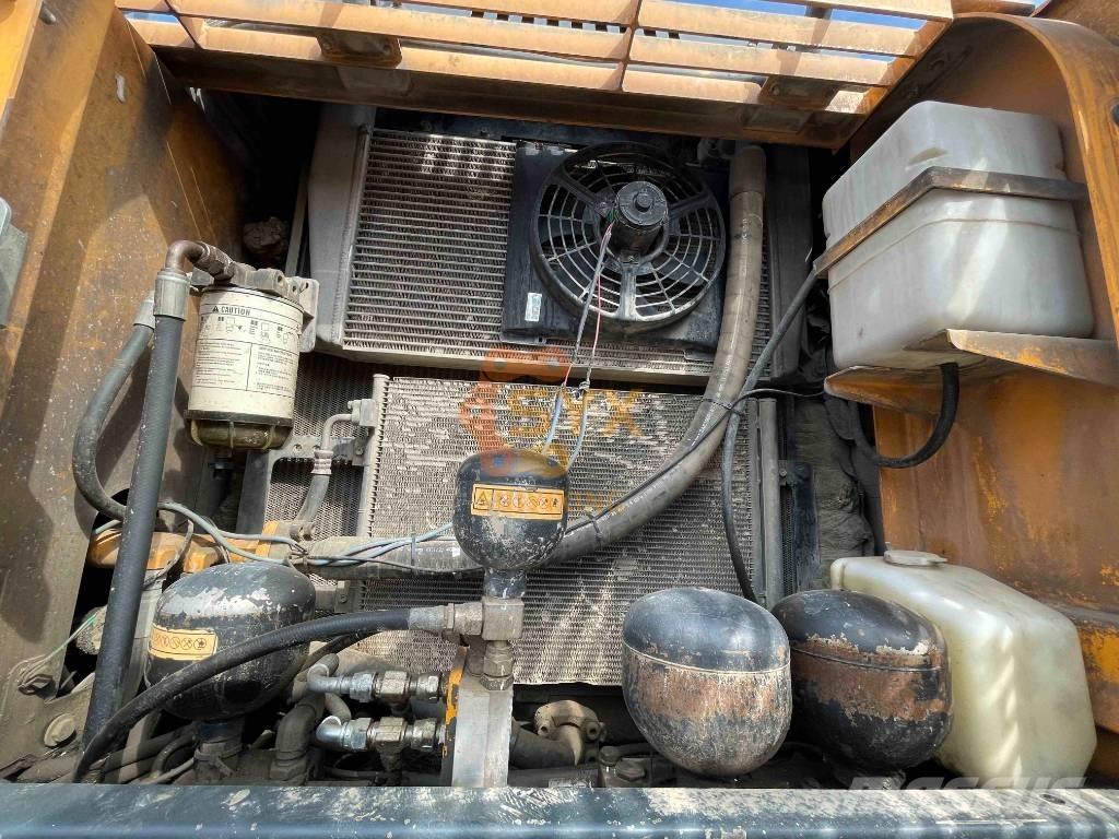 Hyundai 210W-9 Bagri goseničarji