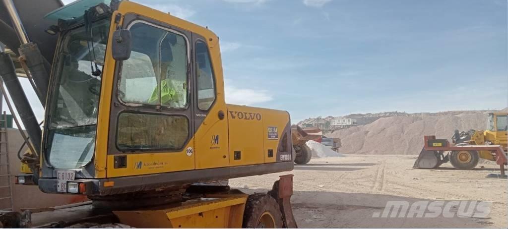 Volvo 180 Giratoria Bagri na kolesih