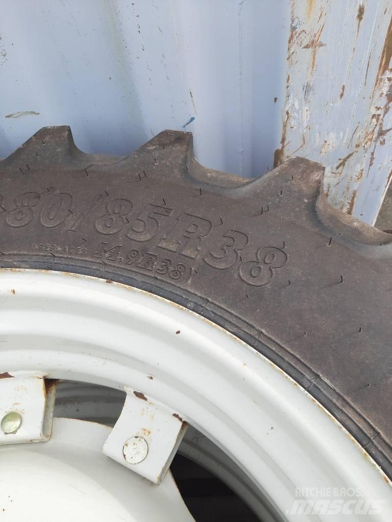 BKT 380/85R34 Druga oprema za traktorje