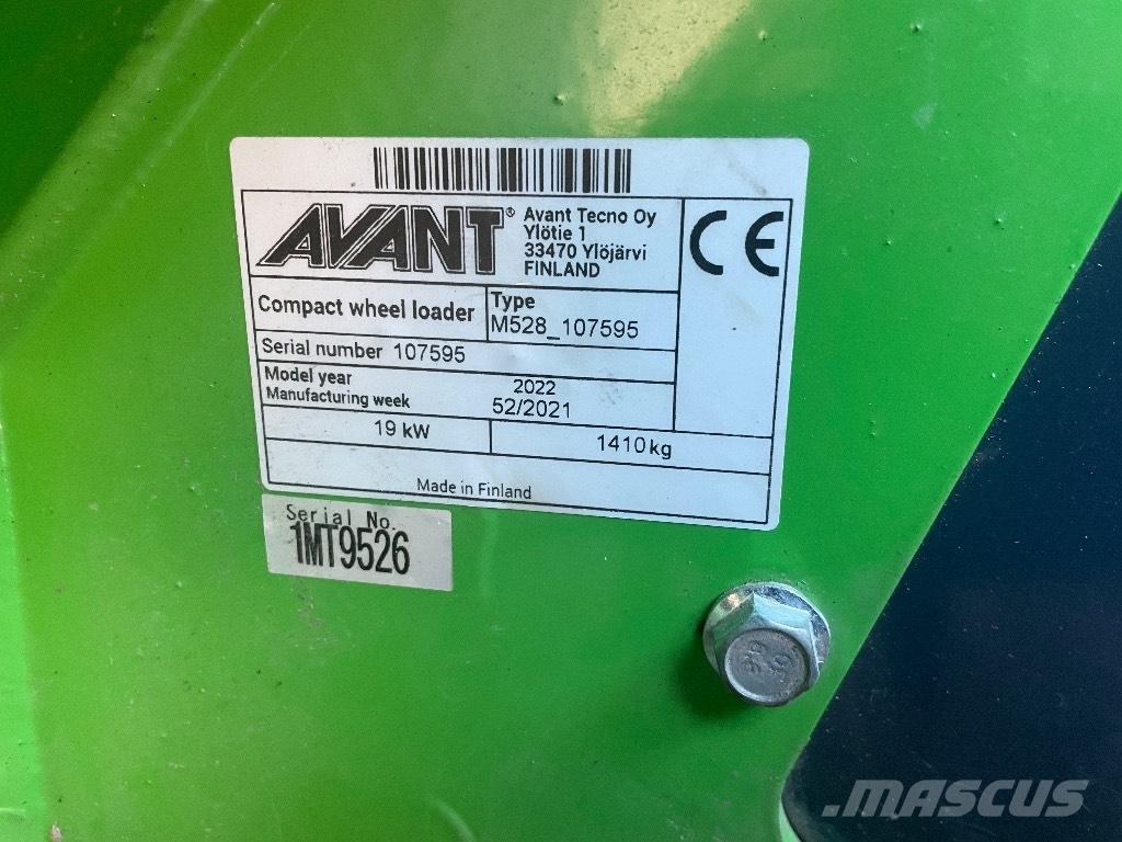 Avant 528 Večnamenski nakladalci