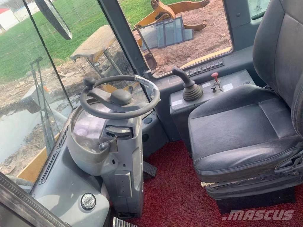 SDLG LG 956 L Kolesni nakladalci