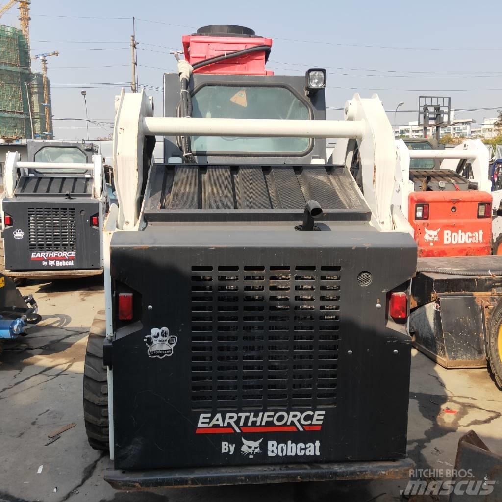 Bobcat S18 Skid steer mini nakladalci